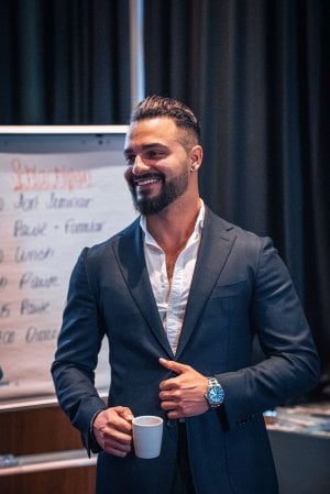 Semih Tüten