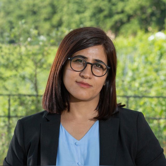 Farkhondeh Golabi